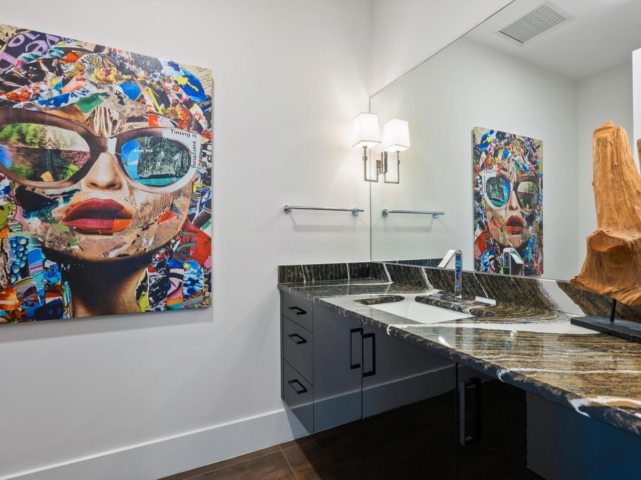 540 N Tamiami Trail, Unit 1201, Sarasota, FL 34236 Photo