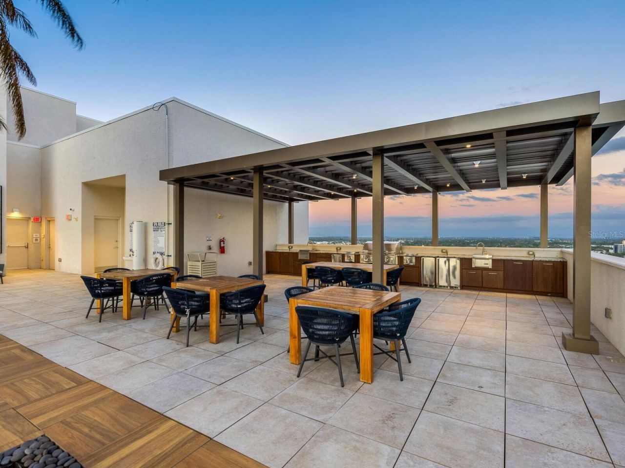 540 N Tamiami Trail, Unit 1201, Sarasota, FL 34236 Photo