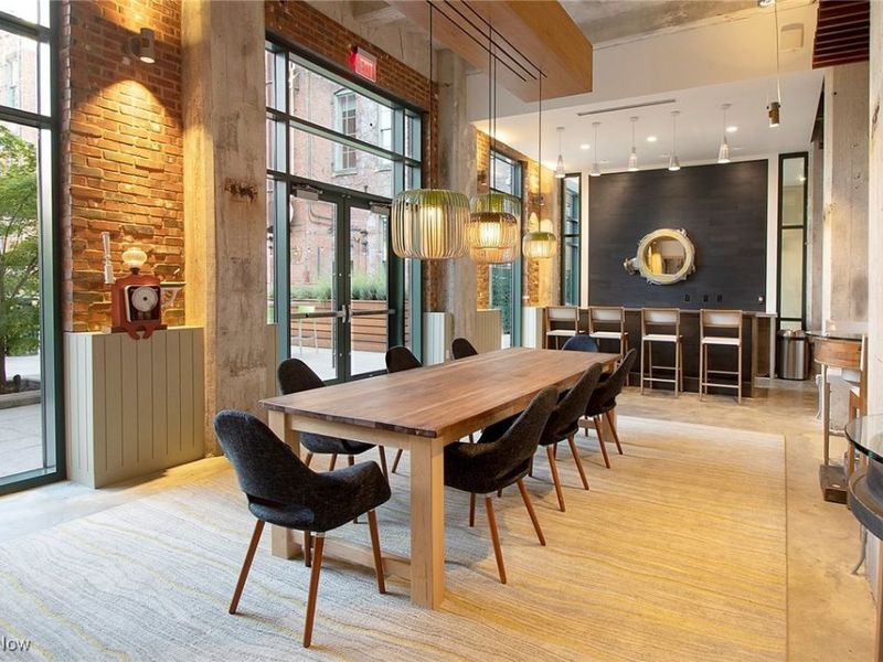 725 Johnson Court, Unit 413, Cleveland, OH 44113 Photo 6