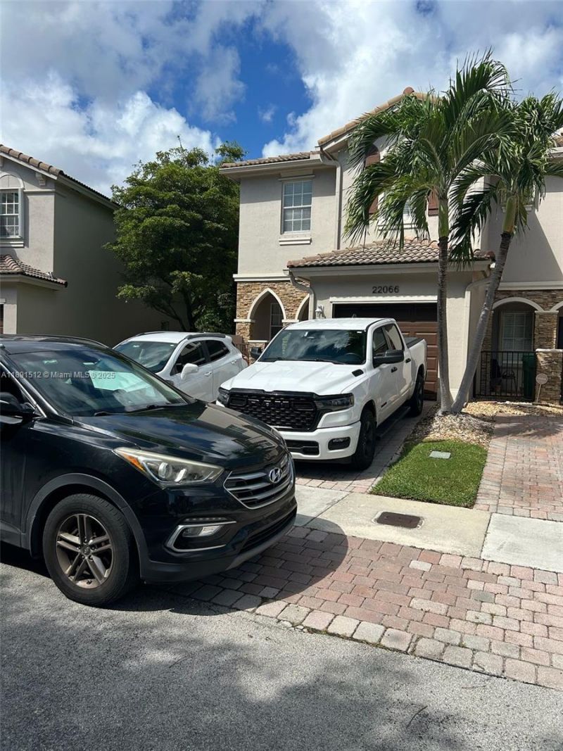 22066 SW 93rd Pl, Cutler Bay, FL 33190 Photo