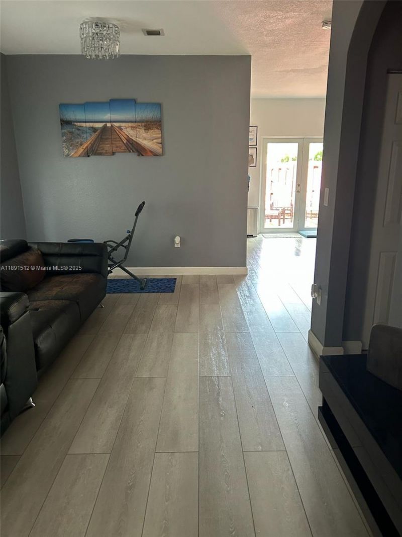 22066 SW 93rd Pl, Cutler Bay, FL 33190 Photo