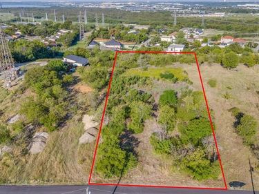 26 Army Avenue, Dallas, TX 75211