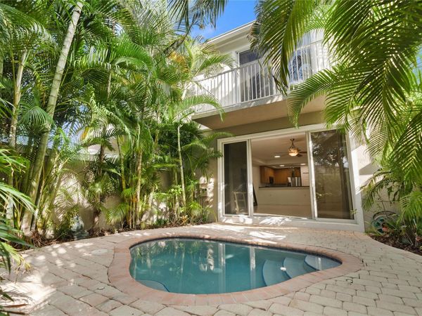 2652 NE 30th Place, Unit 2652, Fort Lauderdale, FL 33306