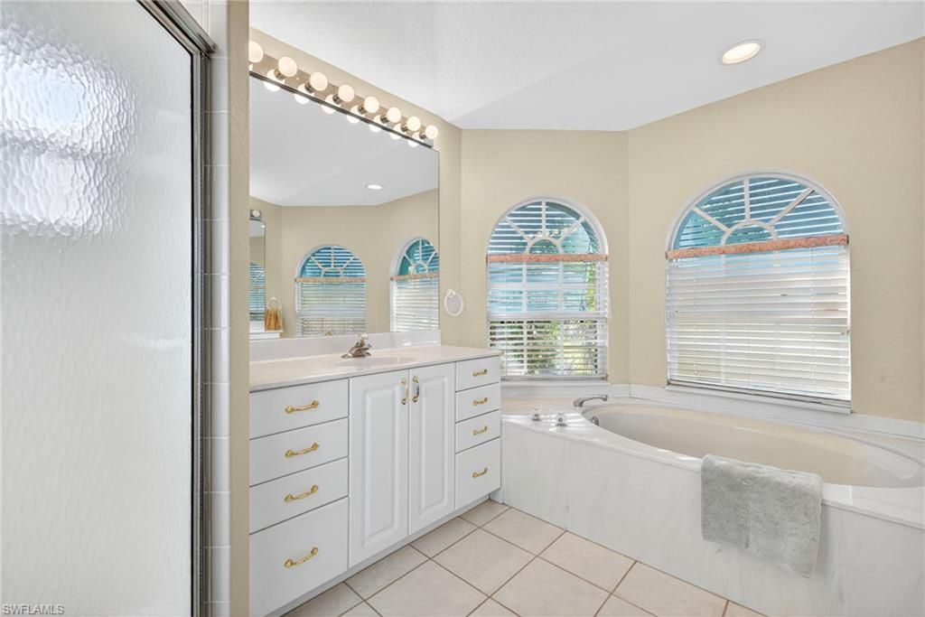 2505 SW 53rd Ter, Cape Coral, FL 33914 Photo