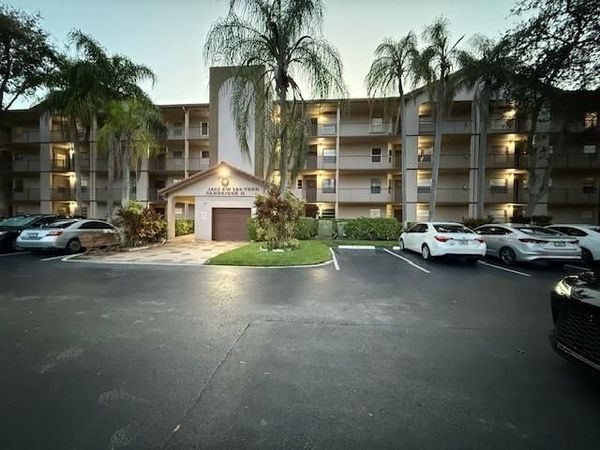 1200 SW 124th Terrace, Unit 405, Pembroke Pines, FL 33027