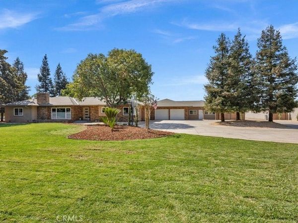 4481 N Palm, Fresno, CA 93704