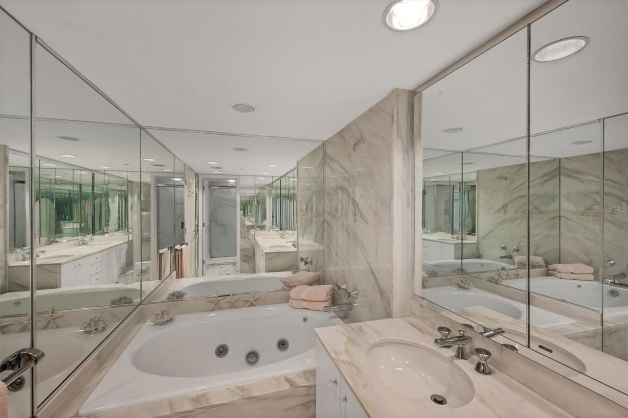 775 Longboat Club Road, Unit 203, Longboat Key, FL 34228 Photo