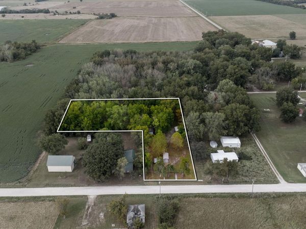 11 W Dade 22, Arcola, MO 65603