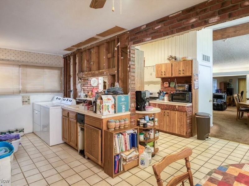 110 E 252nd Street, Euclid, OH 44132 Photo 10