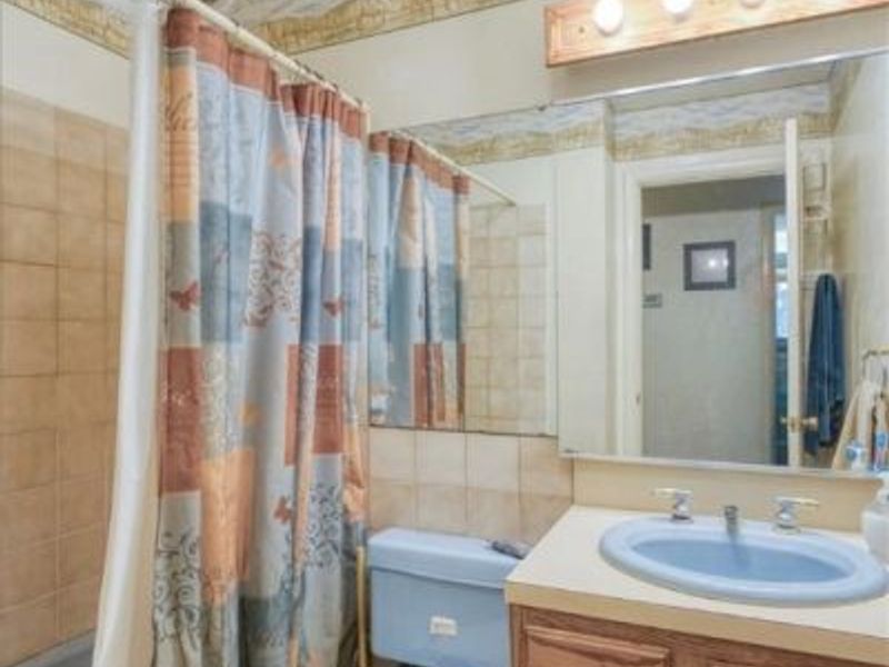110 E 252nd Street, Euclid, OH 44132 Photo 18