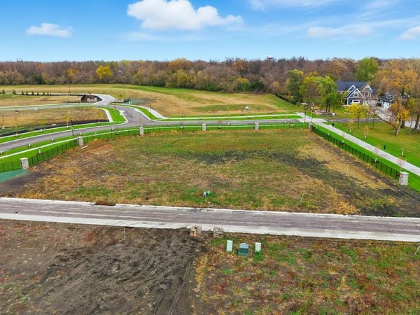 8210 Hebgen Drive, Horace, ND 58047