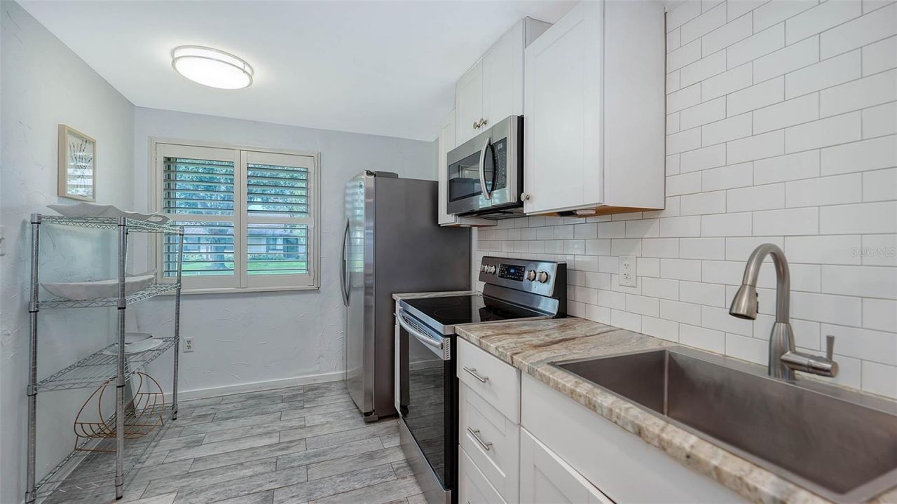 5911 39th Avenue W, Bradenton, FL 34209 Photo