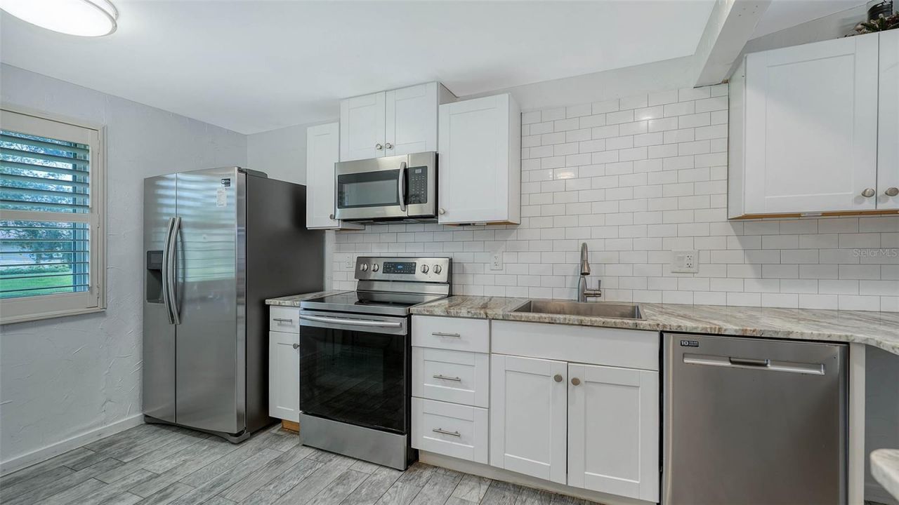 5911 39th Avenue W, Bradenton, FL 34209 Photo