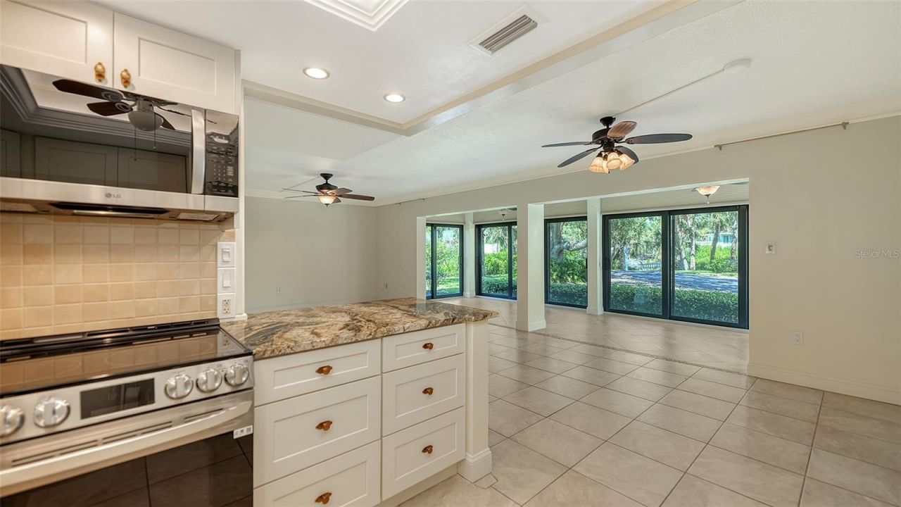 225 Hourglass Way, Unit 103, Sarasota, FL 34242 Photo