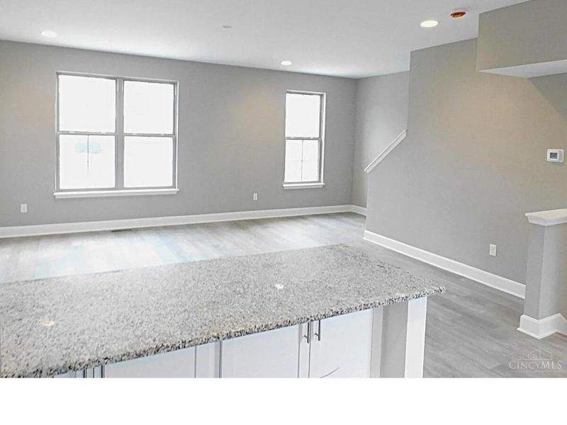 377 Cityscape West Drive, Cincinnati, OH 45205 Photo 5