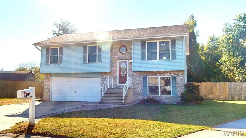 5104 Stephanie Drive, Granite City, IL 62040 Main Photo