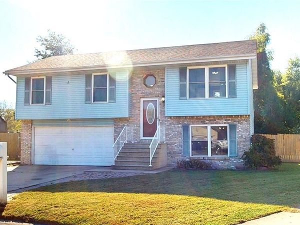 5104 Stephanie Drive, Granite City, IL 62040