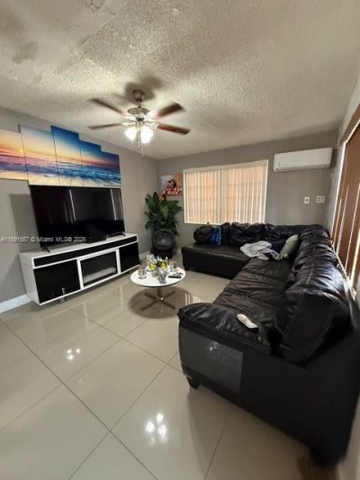 218 E 20th St, Hialeah, FL 33010 Photo