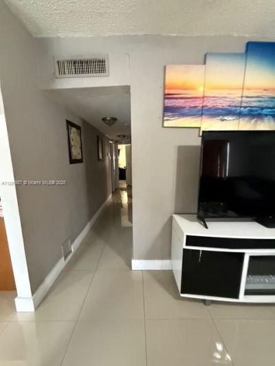 218 E 20th St, Hialeah, FL 33010 Photo