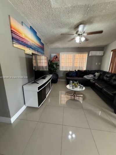 218 E 20th St, Hialeah, FL 33010 Photo