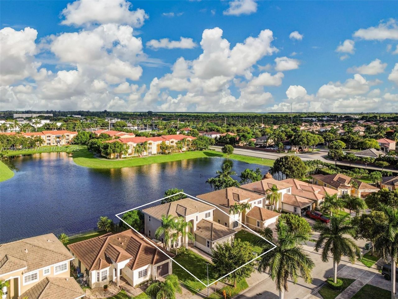 21071 SW 88th Ct, Cutler Bay, FL 33189 Photo