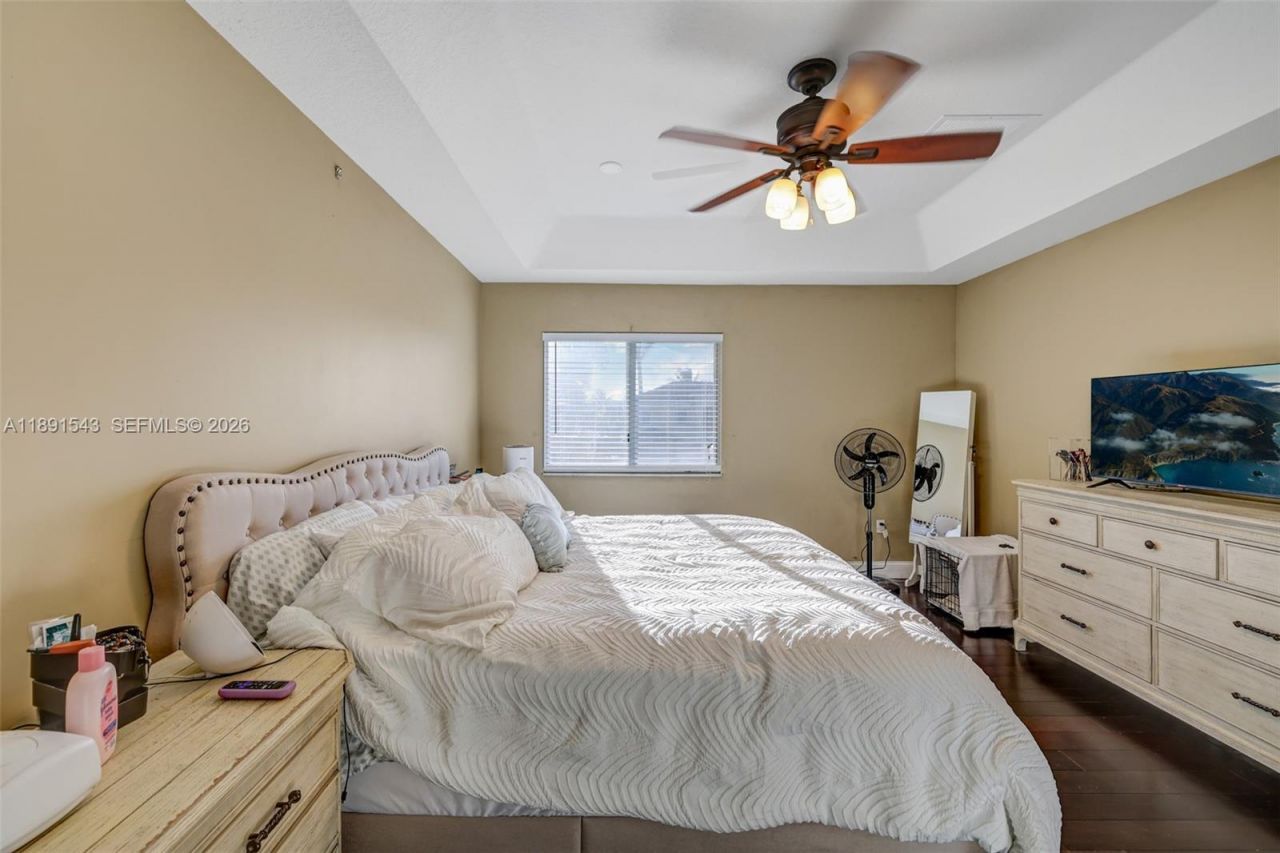 21071 SW 88th Ct, Cutler Bay, FL 33189 Photo