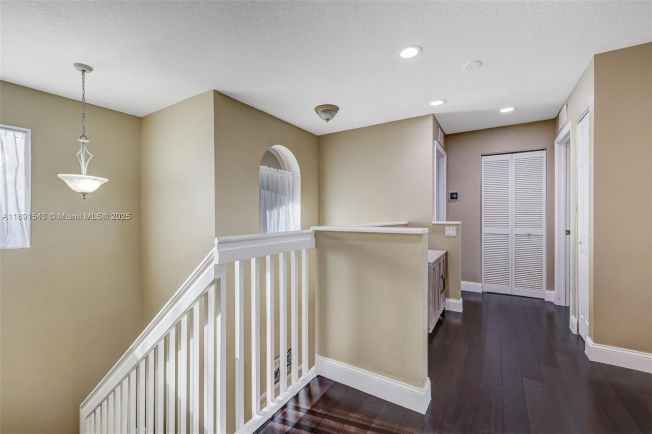 21071 SW 88th Ct, Cutler Bay, FL 33189 Photo