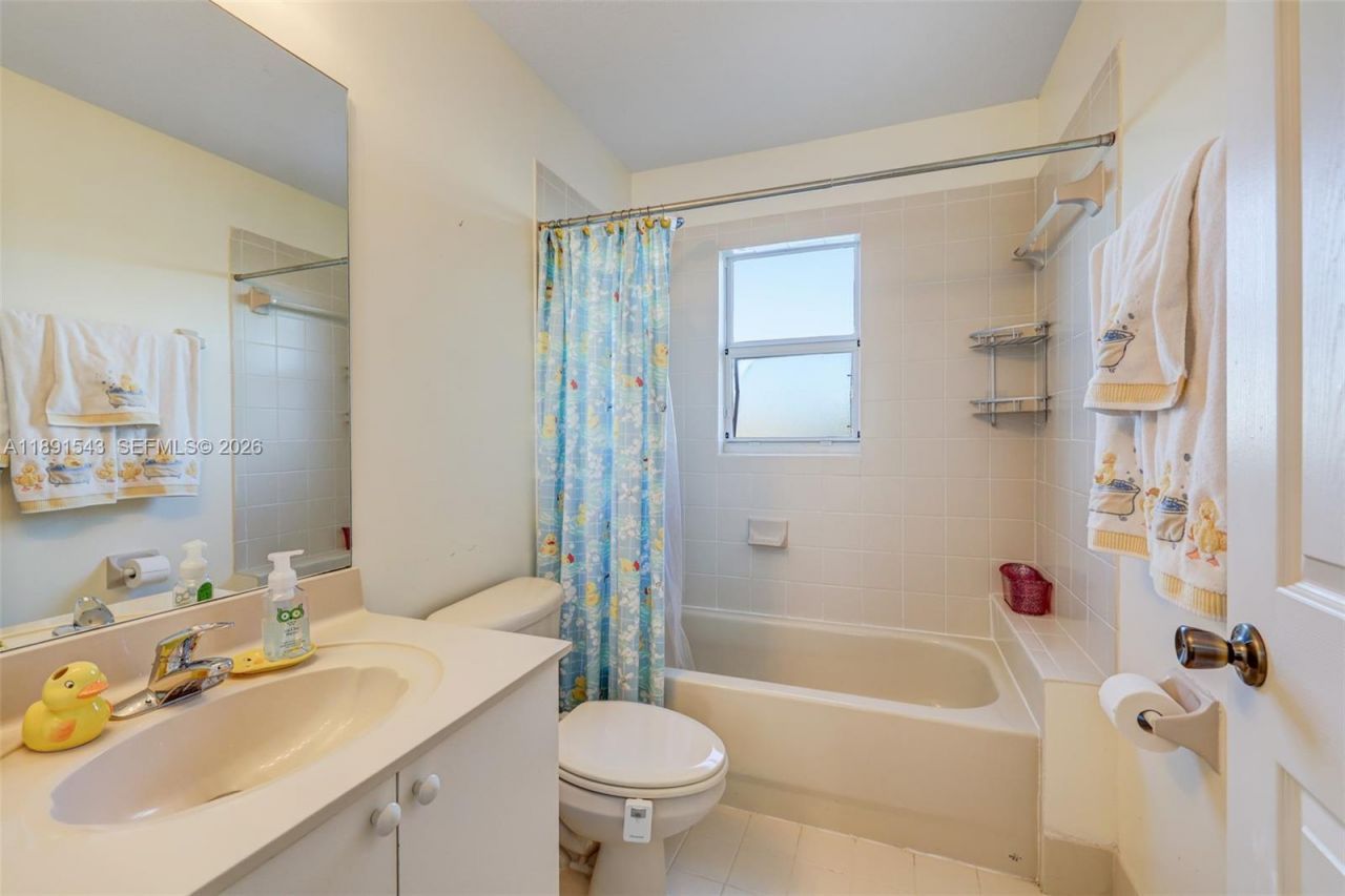 21071 SW 88th Ct, Cutler Bay, FL 33189 Photo