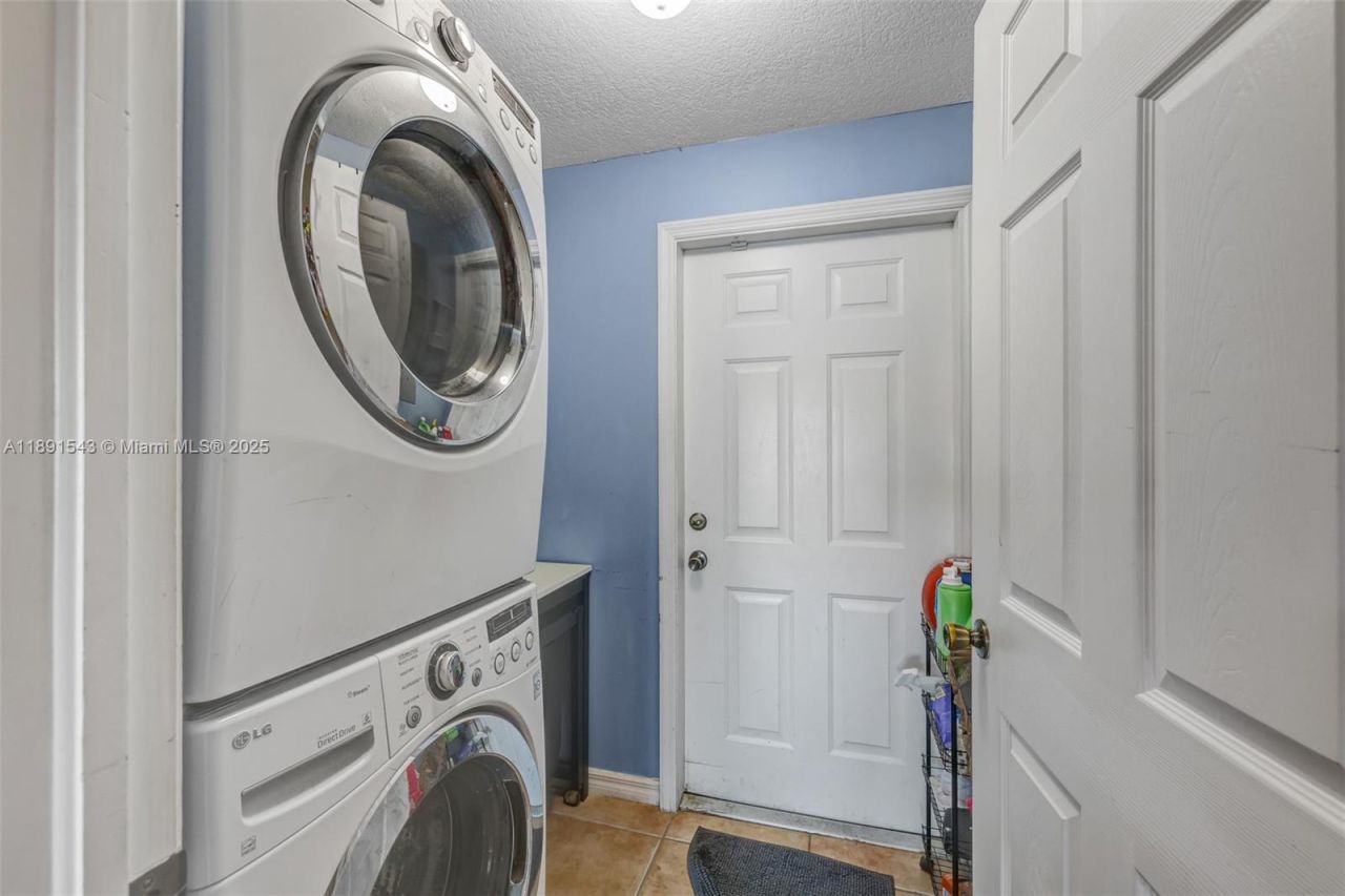 21071 SW 88th Ct, Cutler Bay, FL 33189 Photo