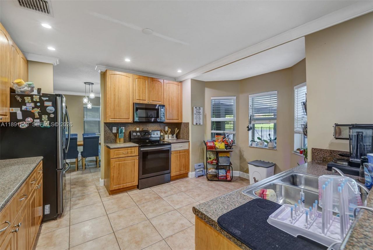 21071 SW 88th Ct, Cutler Bay, FL 33189 Photo