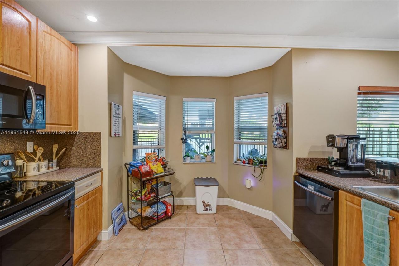 21071 SW 88th Ct, Cutler Bay, FL 33189 Photo