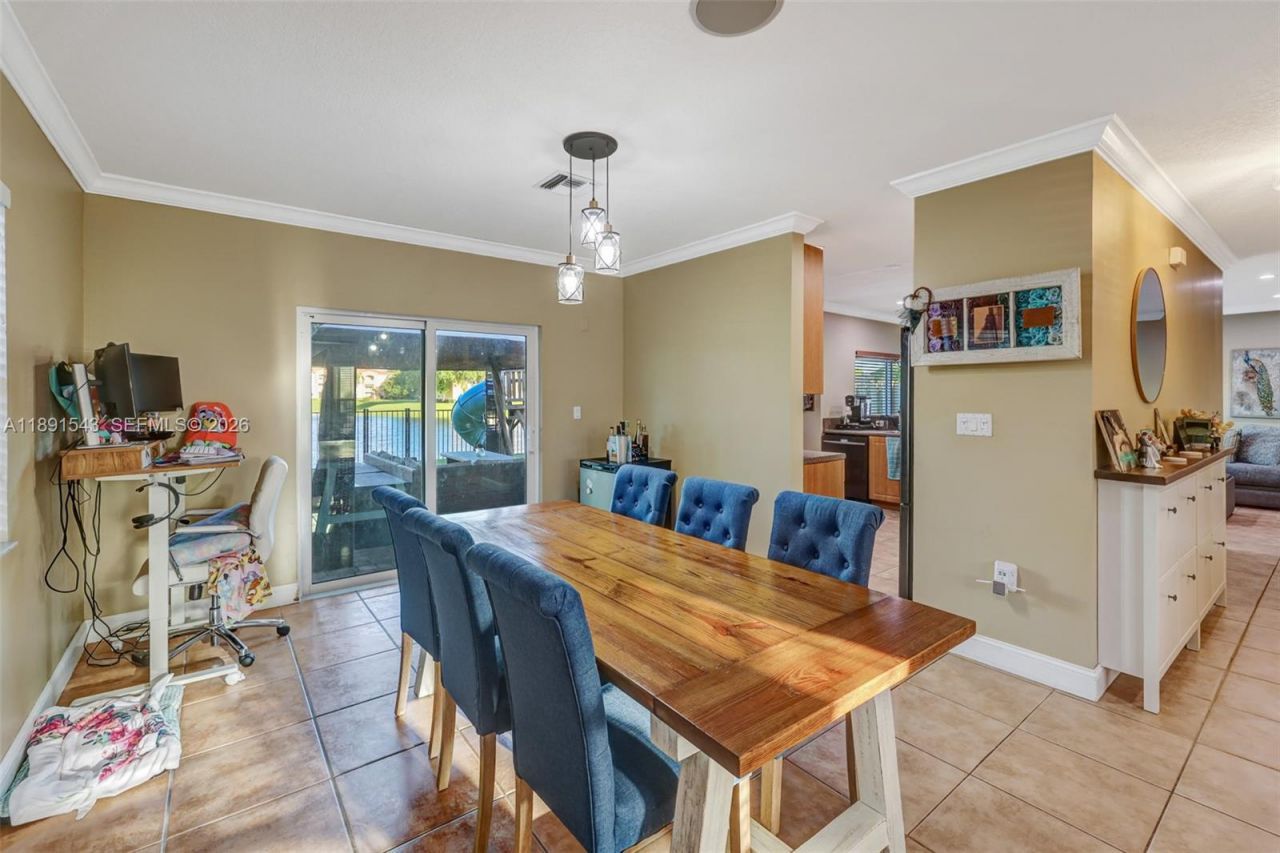 21071 SW 88th Ct, Cutler Bay, FL 33189 Photo