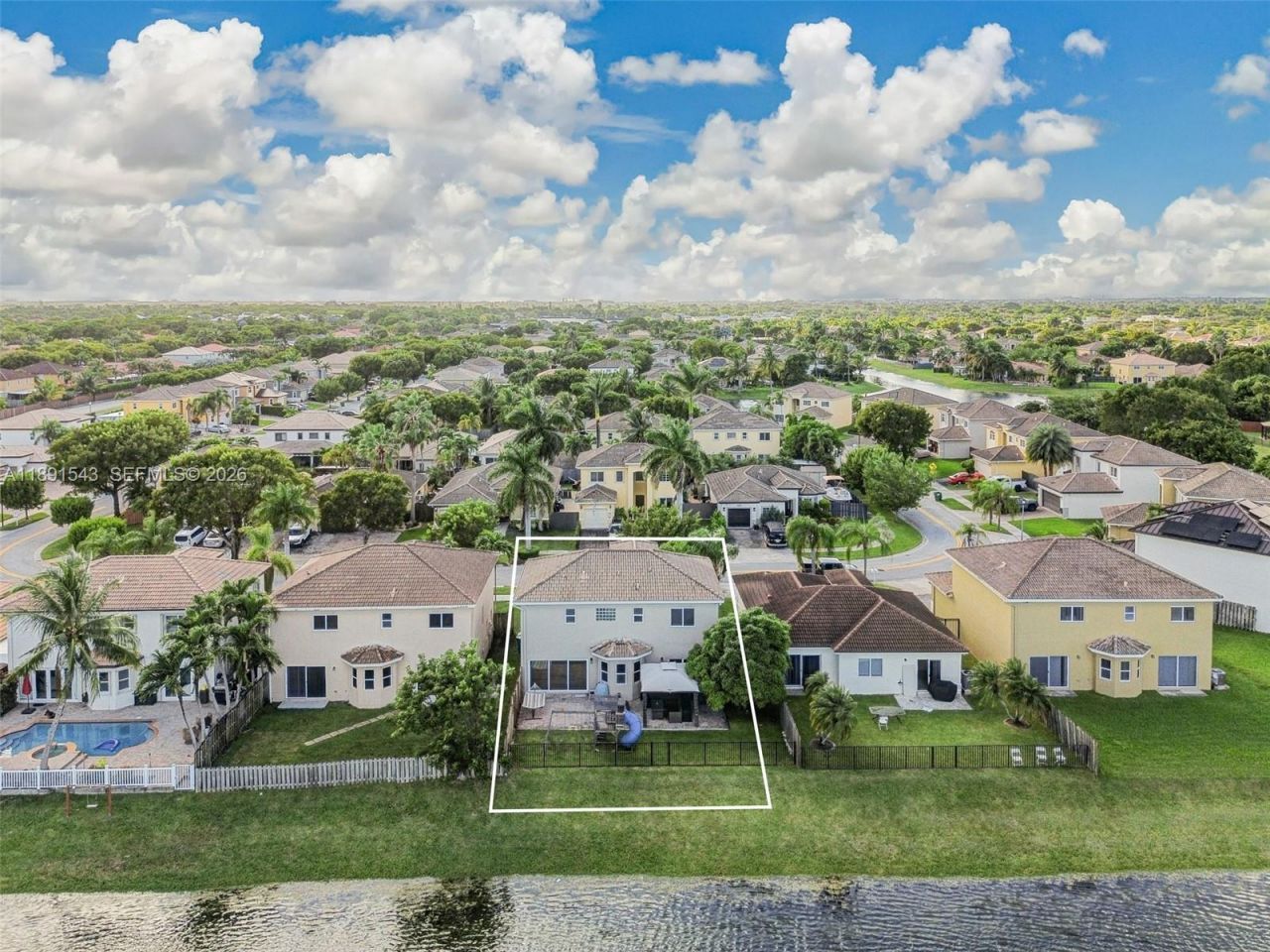 21071 SW 88th Ct, Cutler Bay, FL 33189 Photo