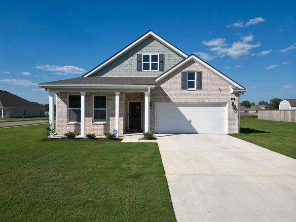 180 OAK HOLLOW DR, Oakland, TN 38060