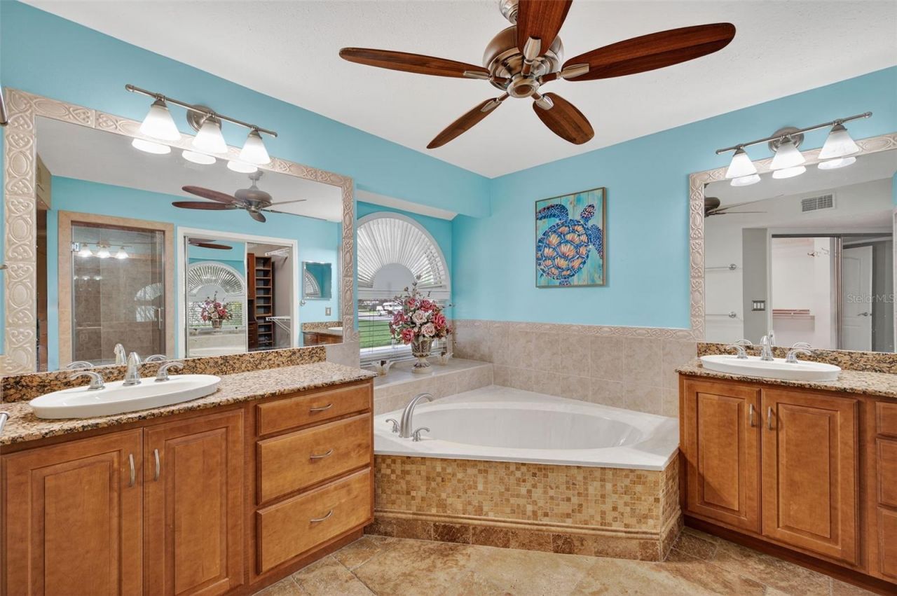 2715 Mock Orange Court, Valrico, FL 33594 Photo