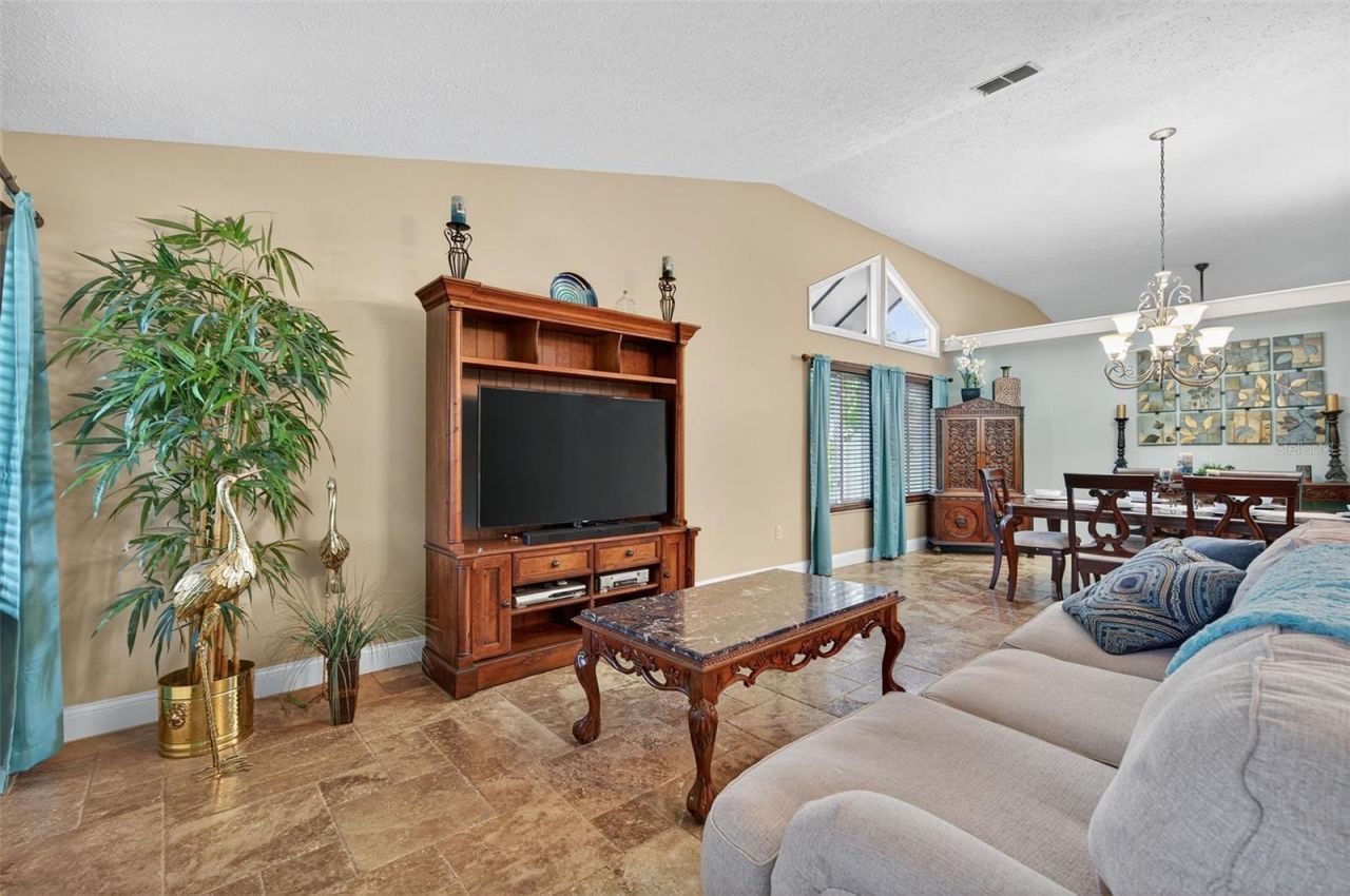 2715 Mock Orange Court, Valrico, FL 33594 Photo