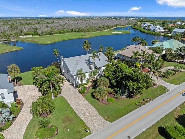 1558 Sand Castle RD, SANIBEL, FL 33957
