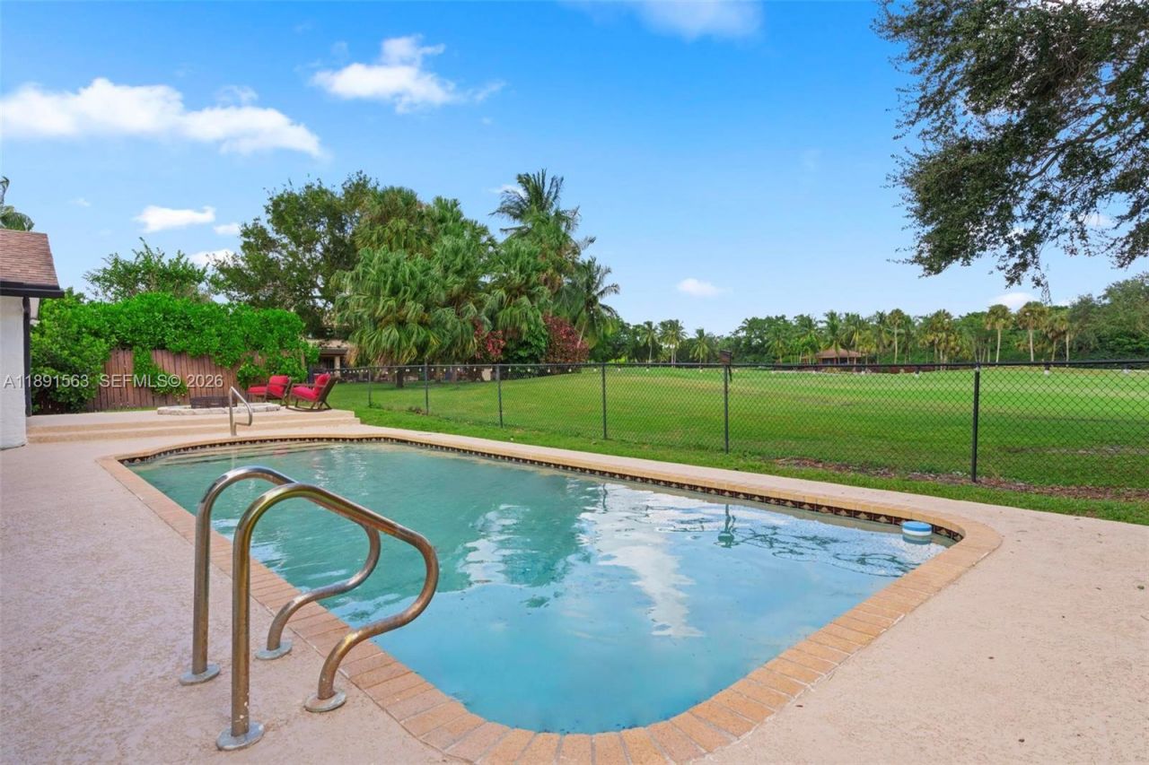 140 Torchwood Ave, Plantation, FL 33324 Photo