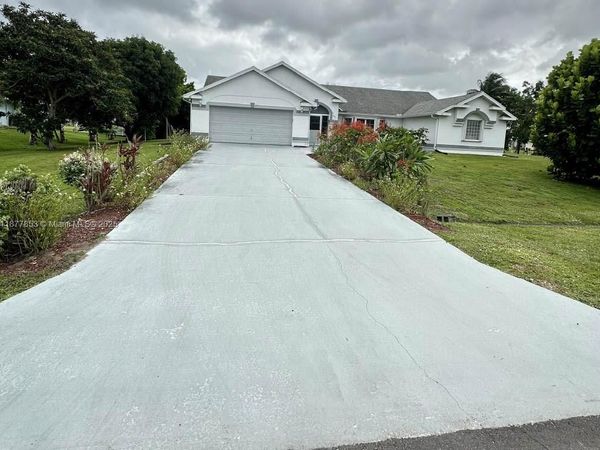 2901 SE Eagle Dr, Port St. Lucie, FL 34984
