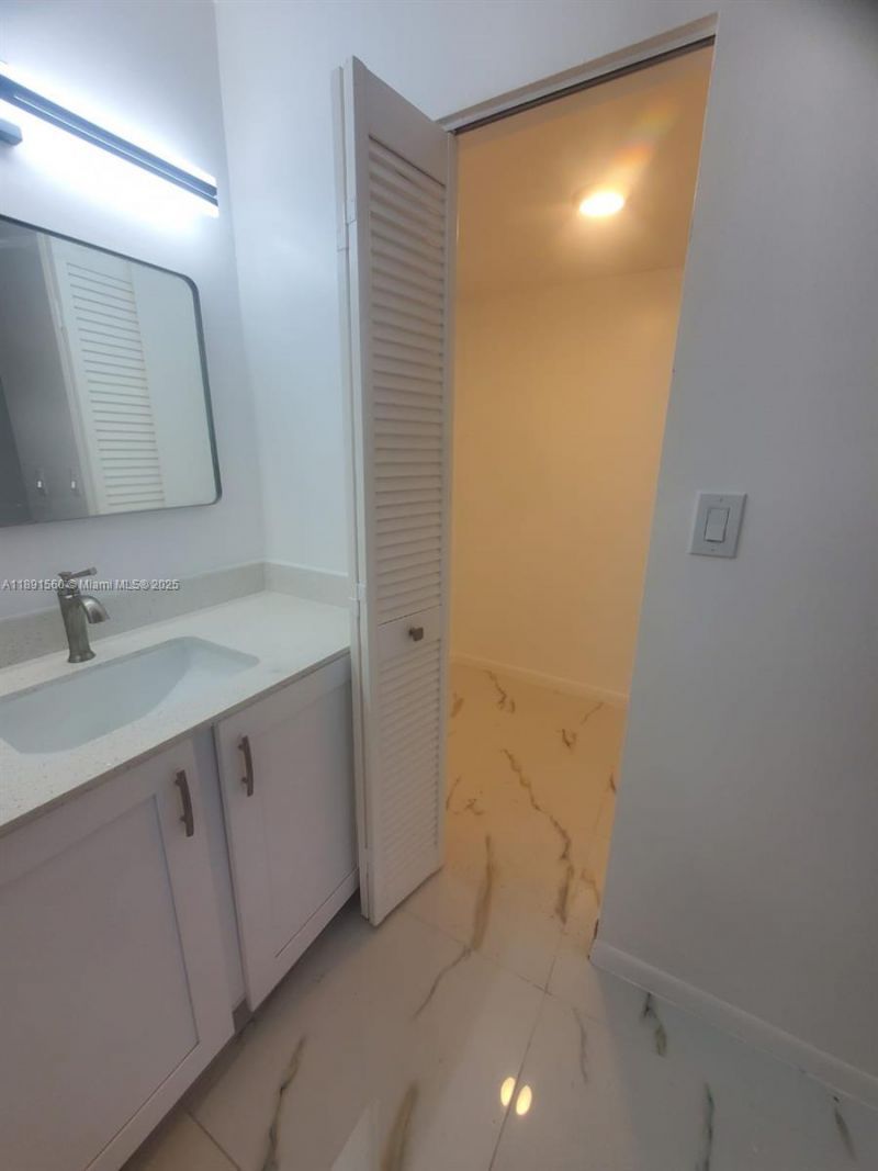 3300 Spanish Moss Ter, Unit 411, Lauderhill, FL 33319 Photo
