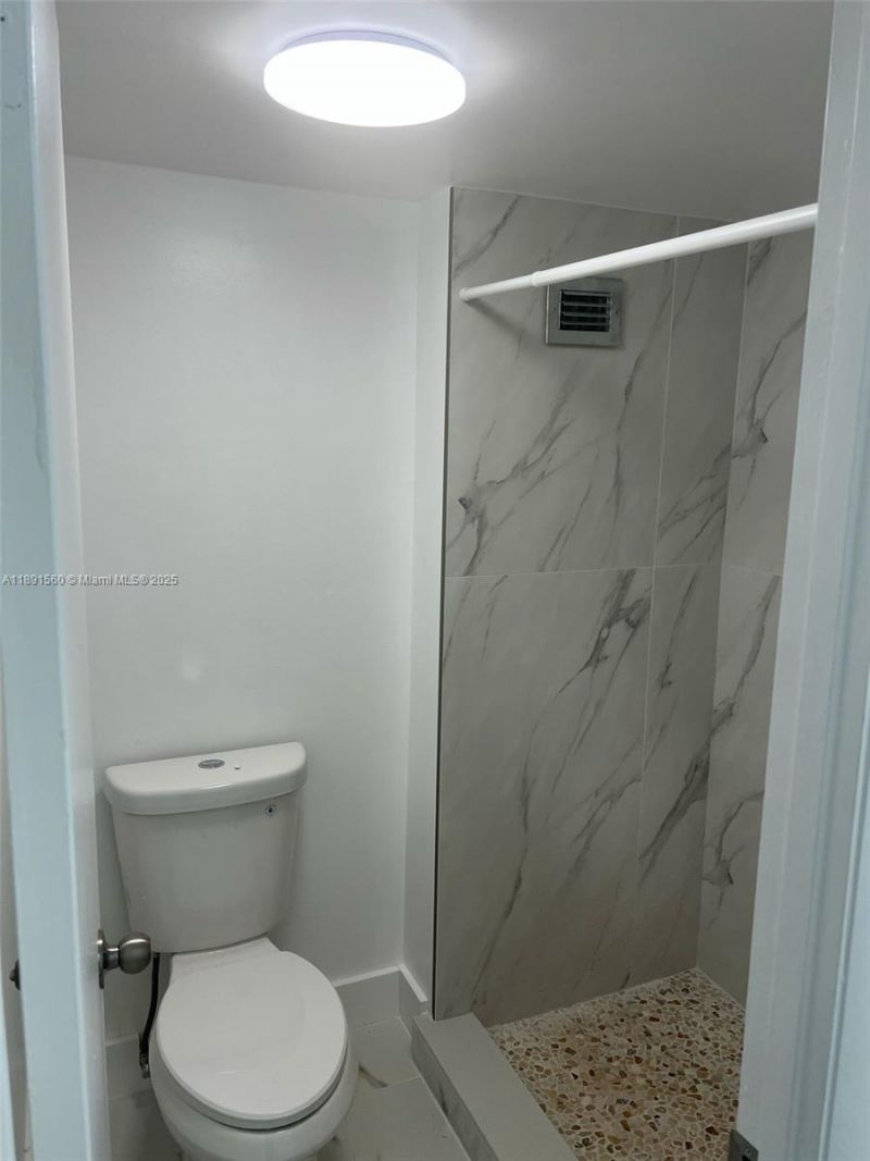 3300 Spanish Moss Ter, Unit 411, Lauderhill, FL 33319 Photo