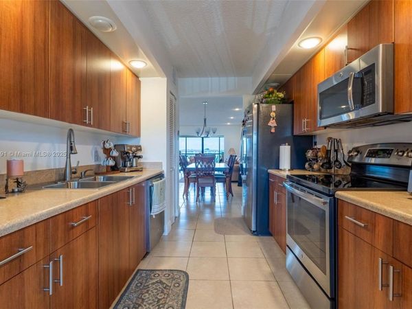 1400 SW 131st Way, Unit 410Q, Pembroke Pines, FL 33027