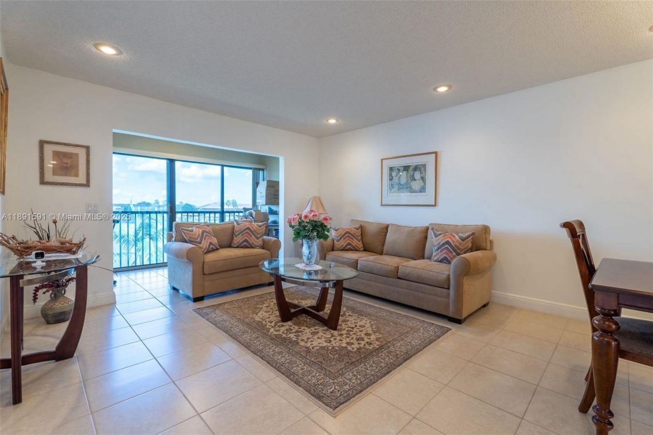 1400 SW 131st Way, Unit 410Q, Pembroke Pines, FL 33027 Photo