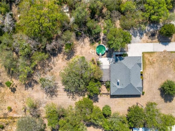 105 Tomahawk Trail, Seguin, TX 78155