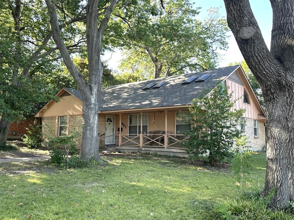 901 Saturn Springs Drive, Garland, TX 75041 Main Photo