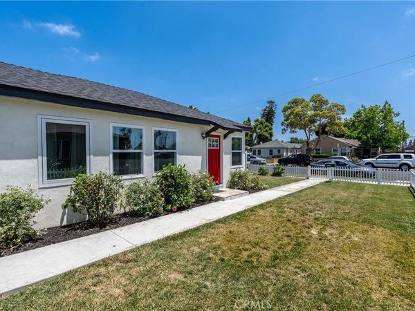 2241 Grand Ave, Long Beach, CA 90815