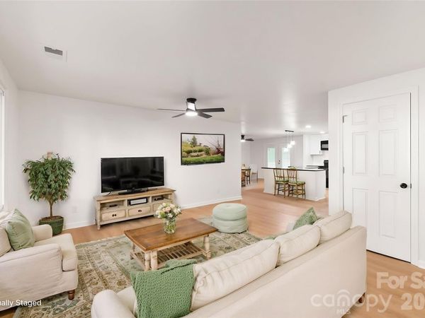 8412 Strider Drive, Charlotte, NC 28212