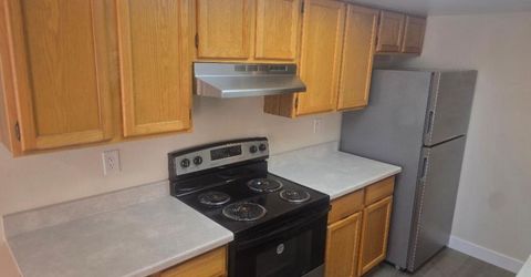 560 Nichols Boulevard, Sparks, NV 89431 Photo