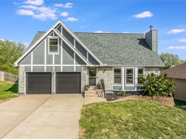 913 Abar Drive, Grain Valley, MO 64029