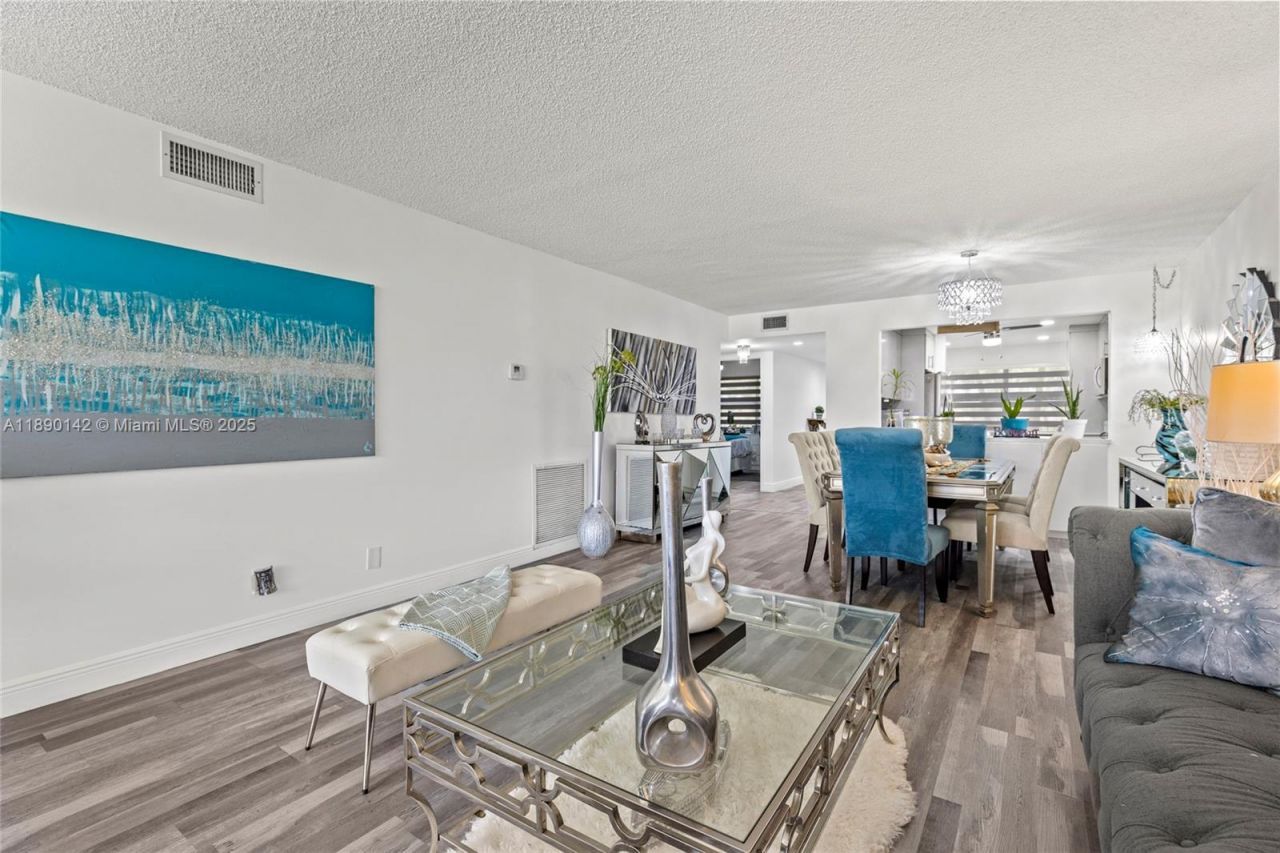 10400 NW 30th Ct, Unit 202, Sunrise, FL 33322 Photo